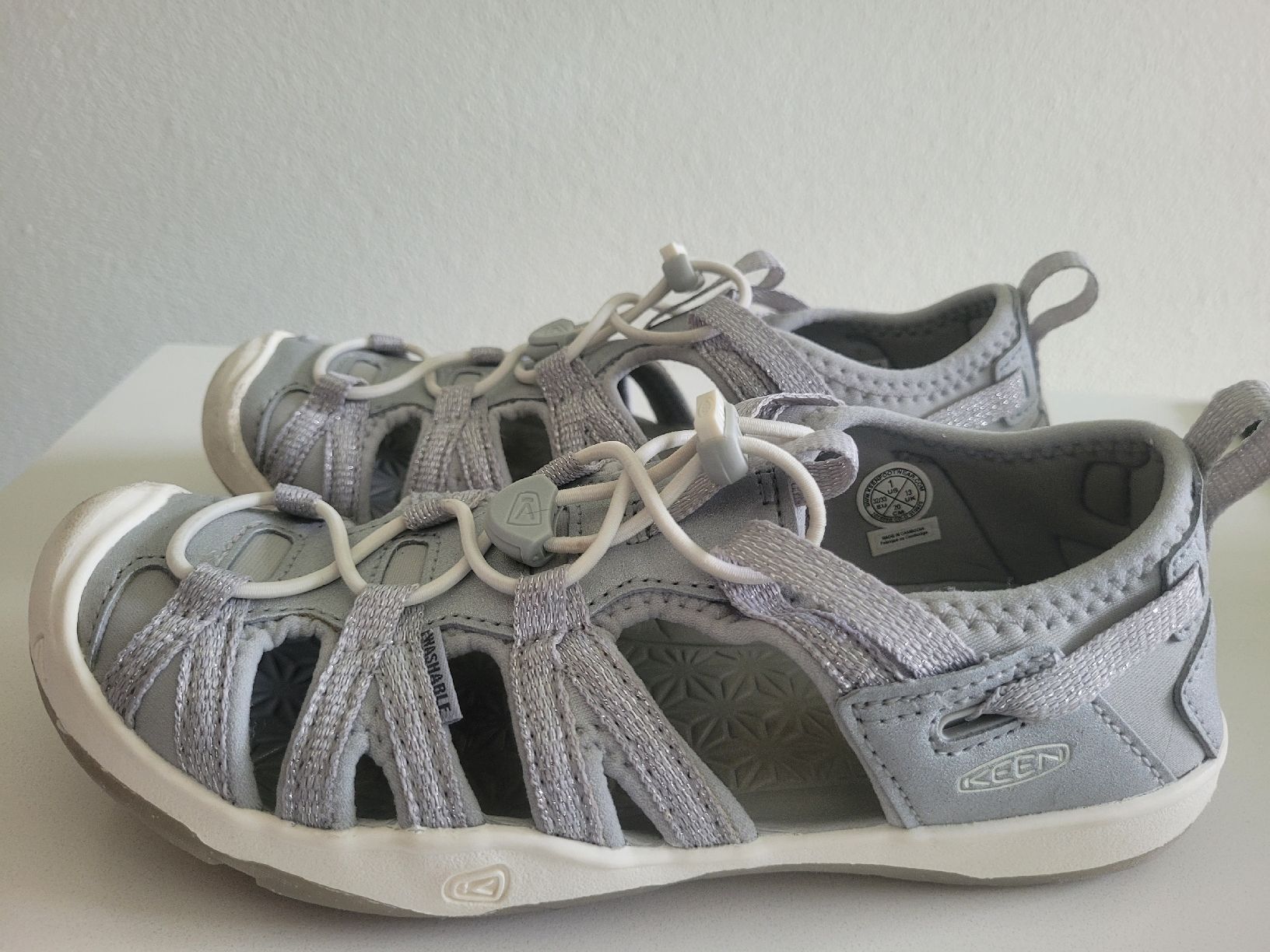 Keen Schuhe für Jungen: Keen Moxie Silber 32/33 – Gebraucht aus Planken von mir_dtb2 1