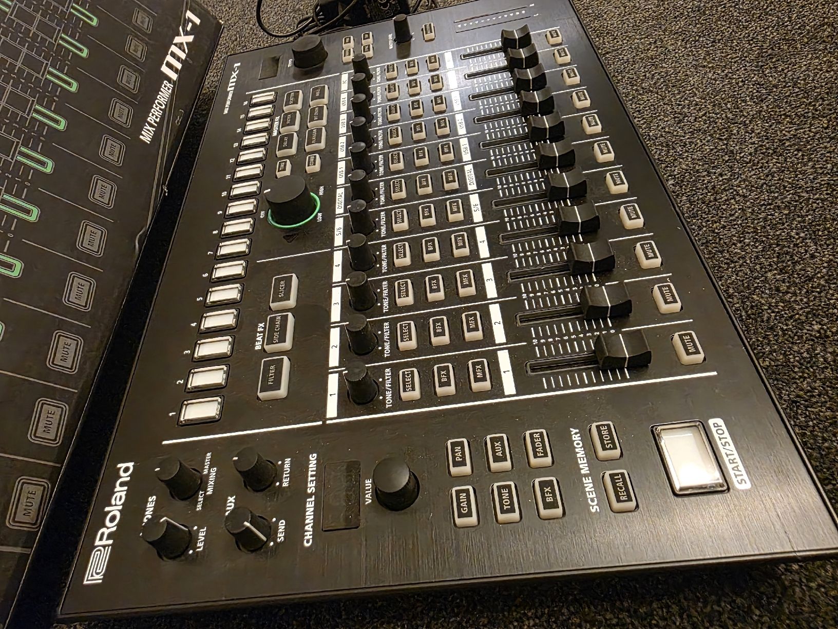 Roland Steuerung: Roland Aira MX-1 Mix Performer – Neu (gemäss Beschreibung) aus Steinhausen von Dsandro 2