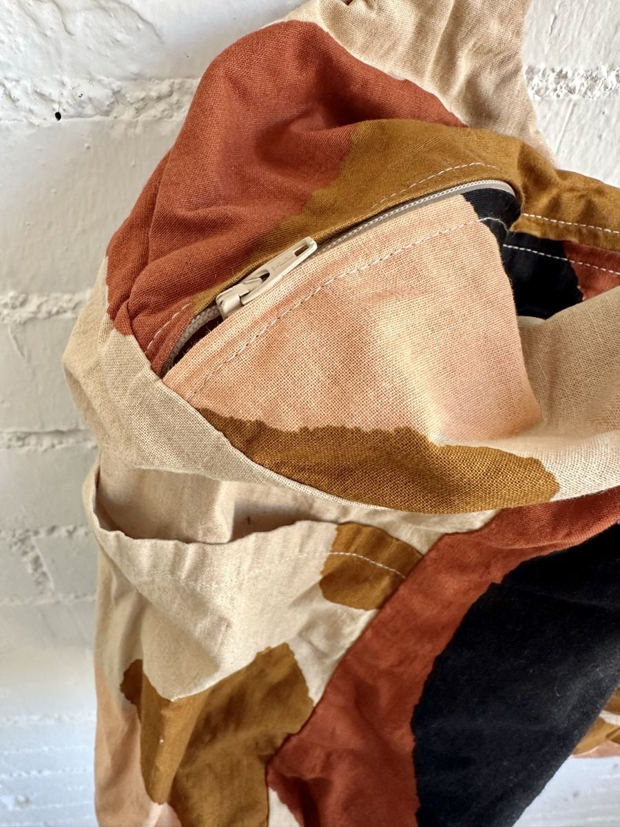 Zara Borse: ZARA Gemusterte Maxi-Tasche aus Baumwolle – Usato da Bern venduto da Fraeuleinhonig 3