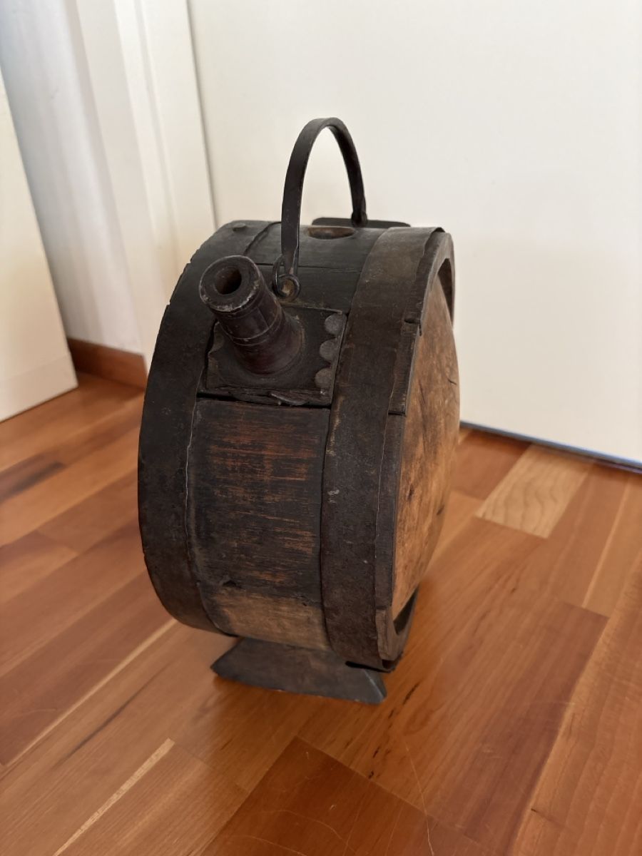 Zubehör: alte Fass-Flasche aus Holz – Gebraucht aus Rümlang von euqinom16 1