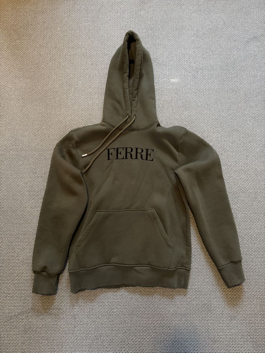 Maglioni & Felpe: Kapuzenpullover Ferre  – Nuovo (secondo la descrizione) da Winterthur venduto da liv_9mkv