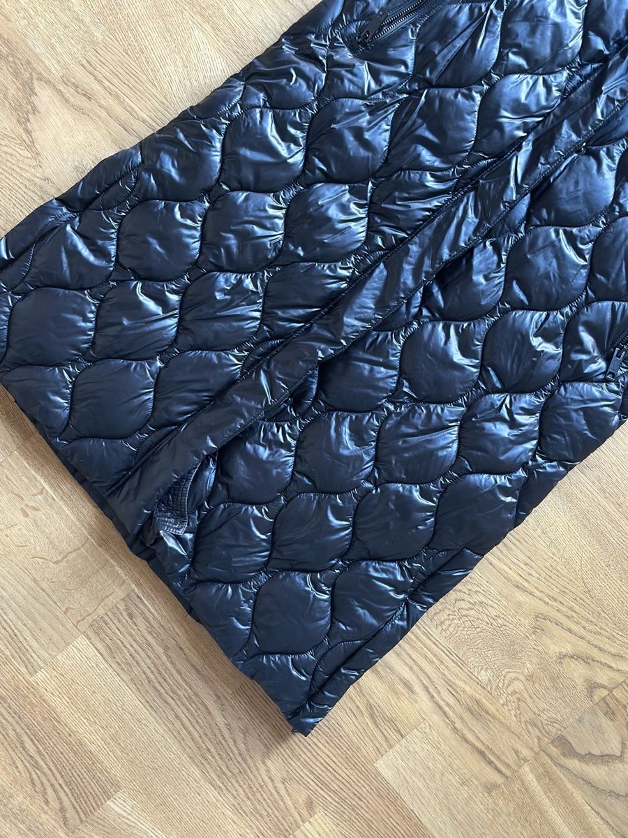 Massimo Dutti Gilet & Giacche senza maniche: Massimo Dutti Daunenweste, Schwarz, Gr. S – Nuovo (secondo la descrizione) da Basel venduto da FatmaCan52 4