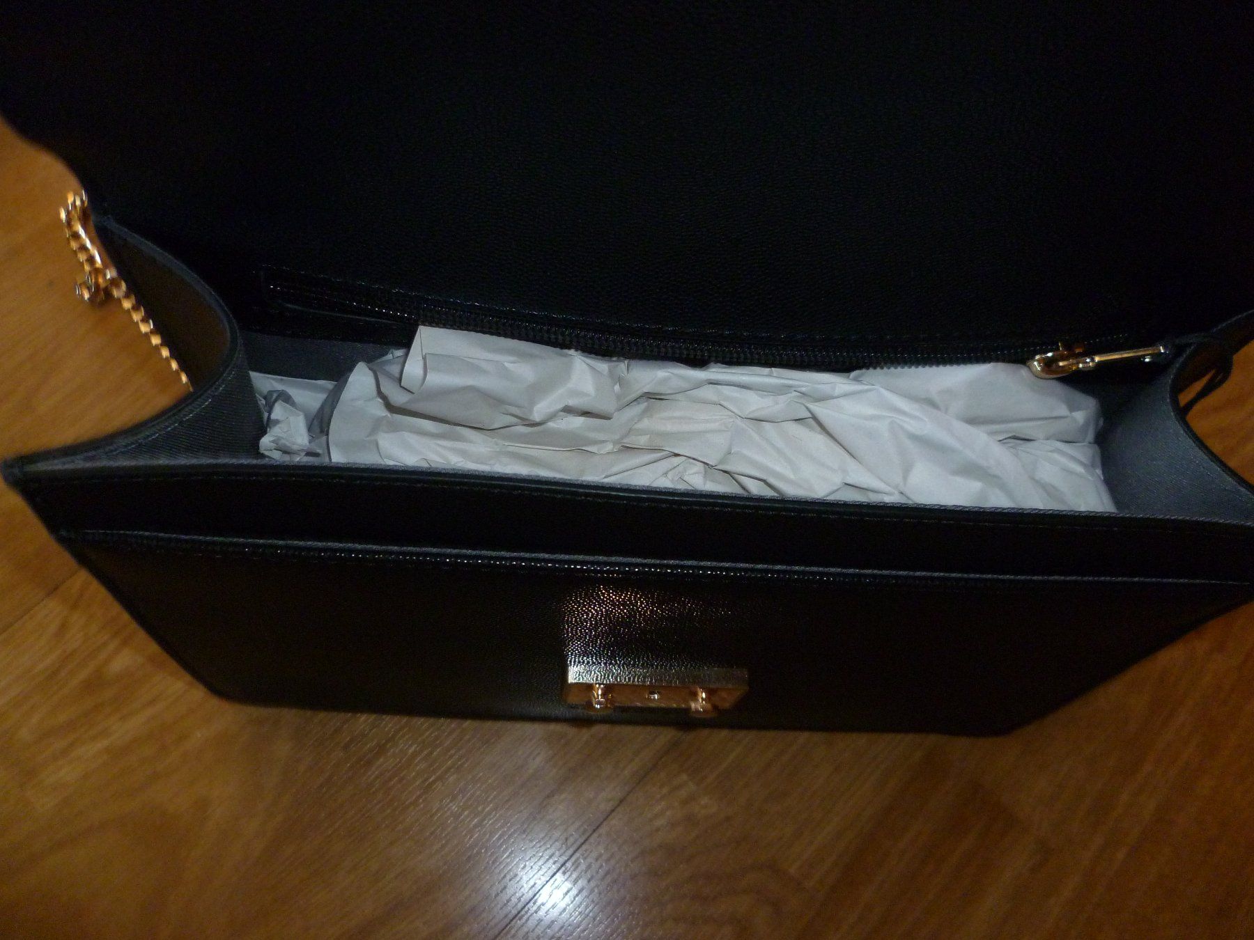 Sacs femmes: Handtasche – Neuf (Voir description) à Bargen BE par angel611 1