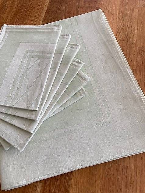 Altra biancheria da tavola: Tischdecke und Servietten – Usato da Weinfelden venduto da ehckk56