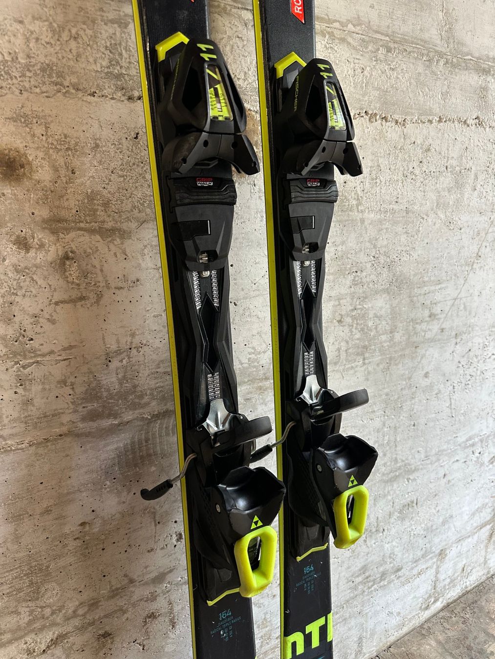 Fischer Sci: Fischer Curv DTI Ski 164CM – Usato da Emmenbrücke venduto da karkarkar 2
