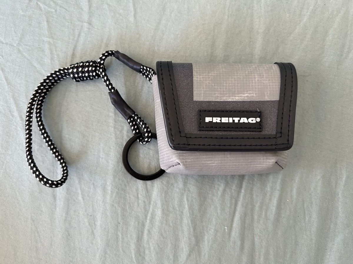 Freitag Borse: Mini messenger Freitag neu – Nuovo (secondo la descrizione) da Wohlen b. Bern venduto da Honeypie
