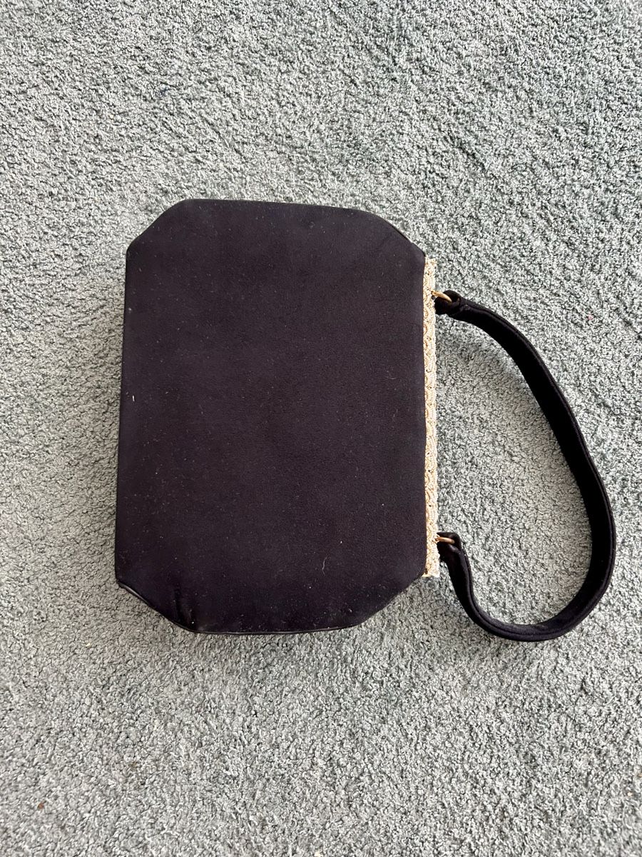 Borse da donna: Edle schwarze Tasche aus Samt – Usato da Zürich venduto da ann_5b6d 1
