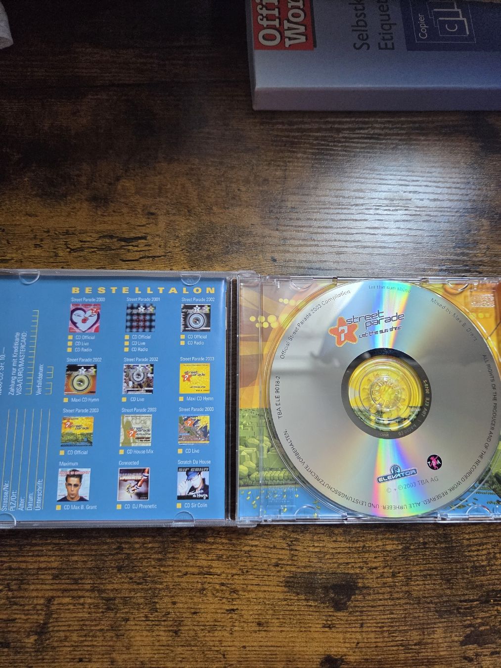CDs: Street Parade 2003 Compilation Let The Sun Shine CD – Gebraucht aus Winterthur von Maricels_Boutique 2
