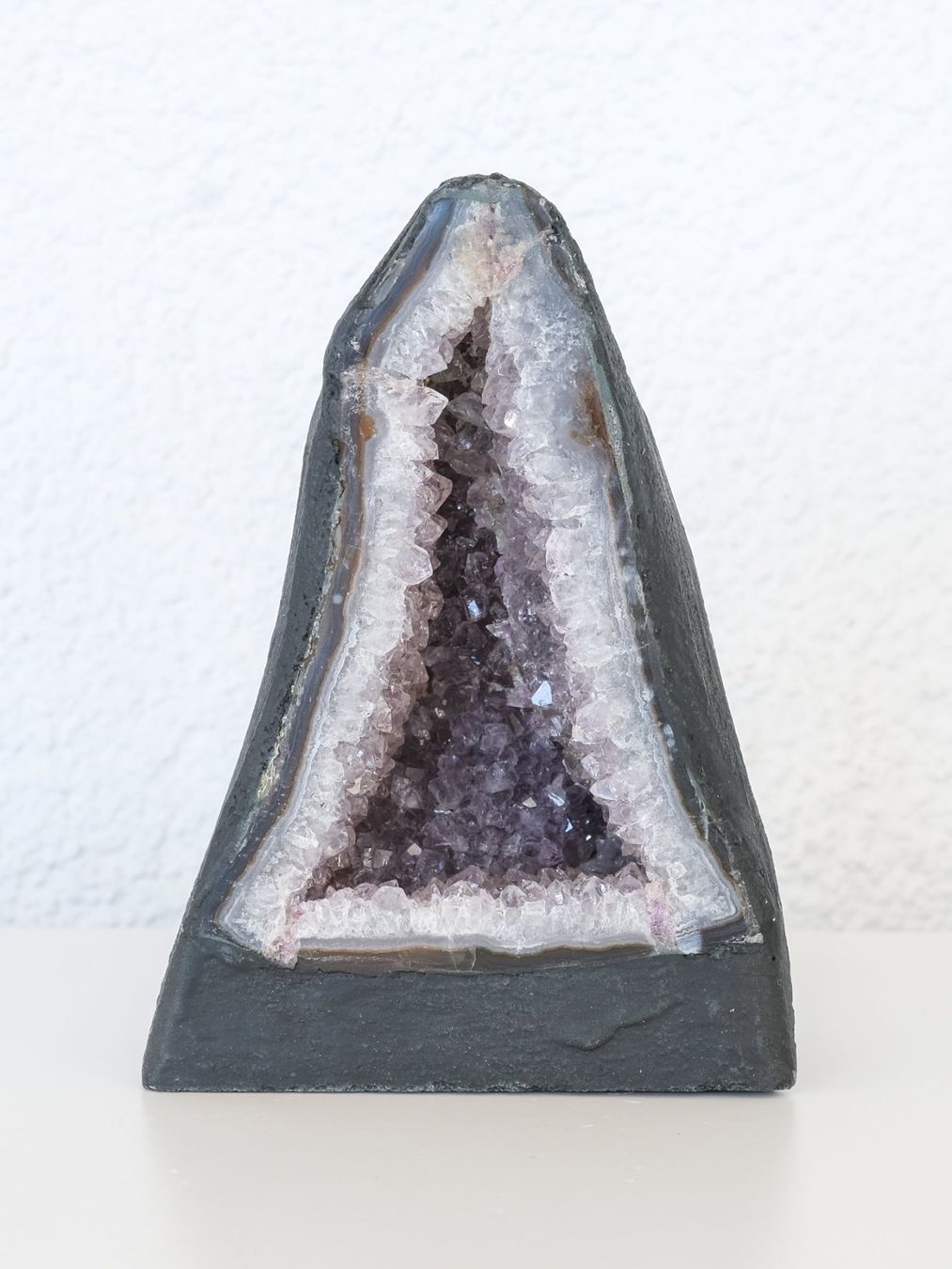 Mineralien & Heilsteine: Amethyst - Druse - Geode - Mineral - Edelstein - Quarz – Gebraucht aus Heiden von mats10