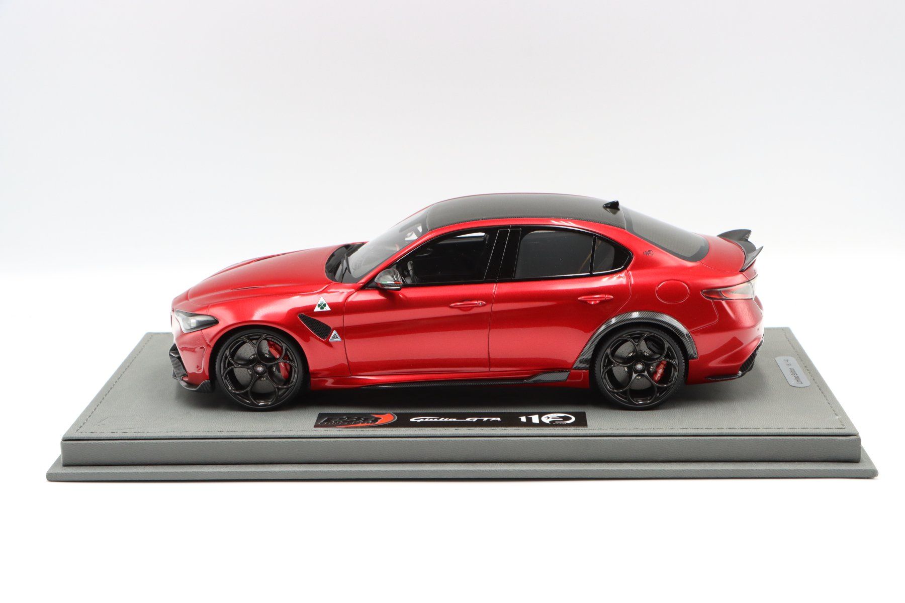 Alfa Romeo Modellini d'auto: Alfa Romeo Giulia GTA 2020 1:18 BBR – Nuovo e nell'imballaggio originale da Bühl b.Aarberg venduto da modelldiecast 5