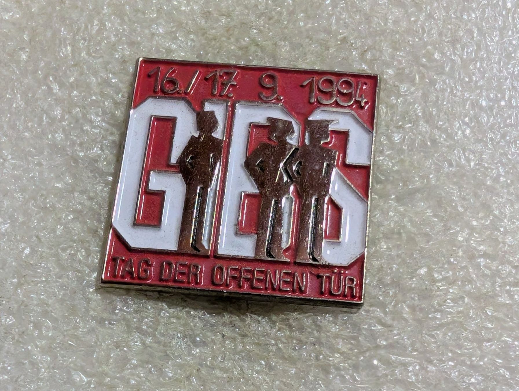 Placchette & Badge: Ansteckpin 208: GBS – Usato da Oppligen venduto da Pin-Fall-Shop