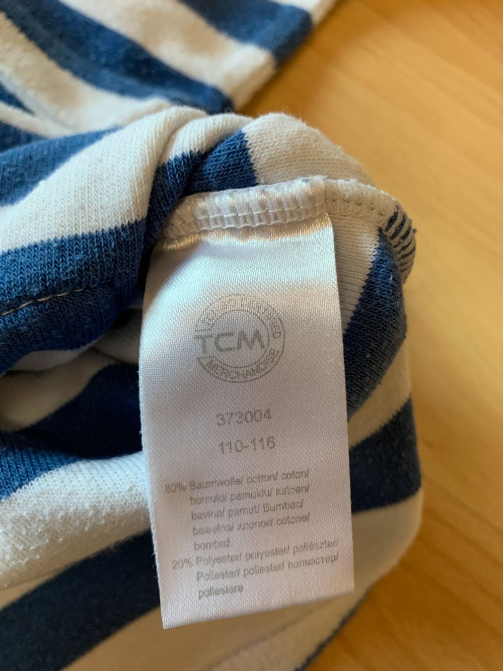 Maglioni & Felpe: Frottee Poncho Longpulli Tchibo 110/116 – Usato da Schmitten FR venduto da swissmissoutdoors 1
