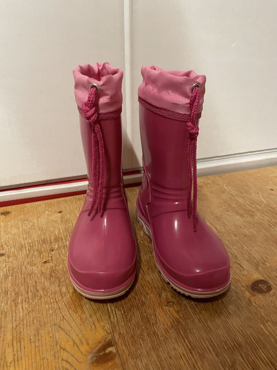 Scarpe per ragazzi: Gummi Regen Stiefel neu 26 – Nuovo e nell'imballaggio originale da Rueras venduto da frausnow12