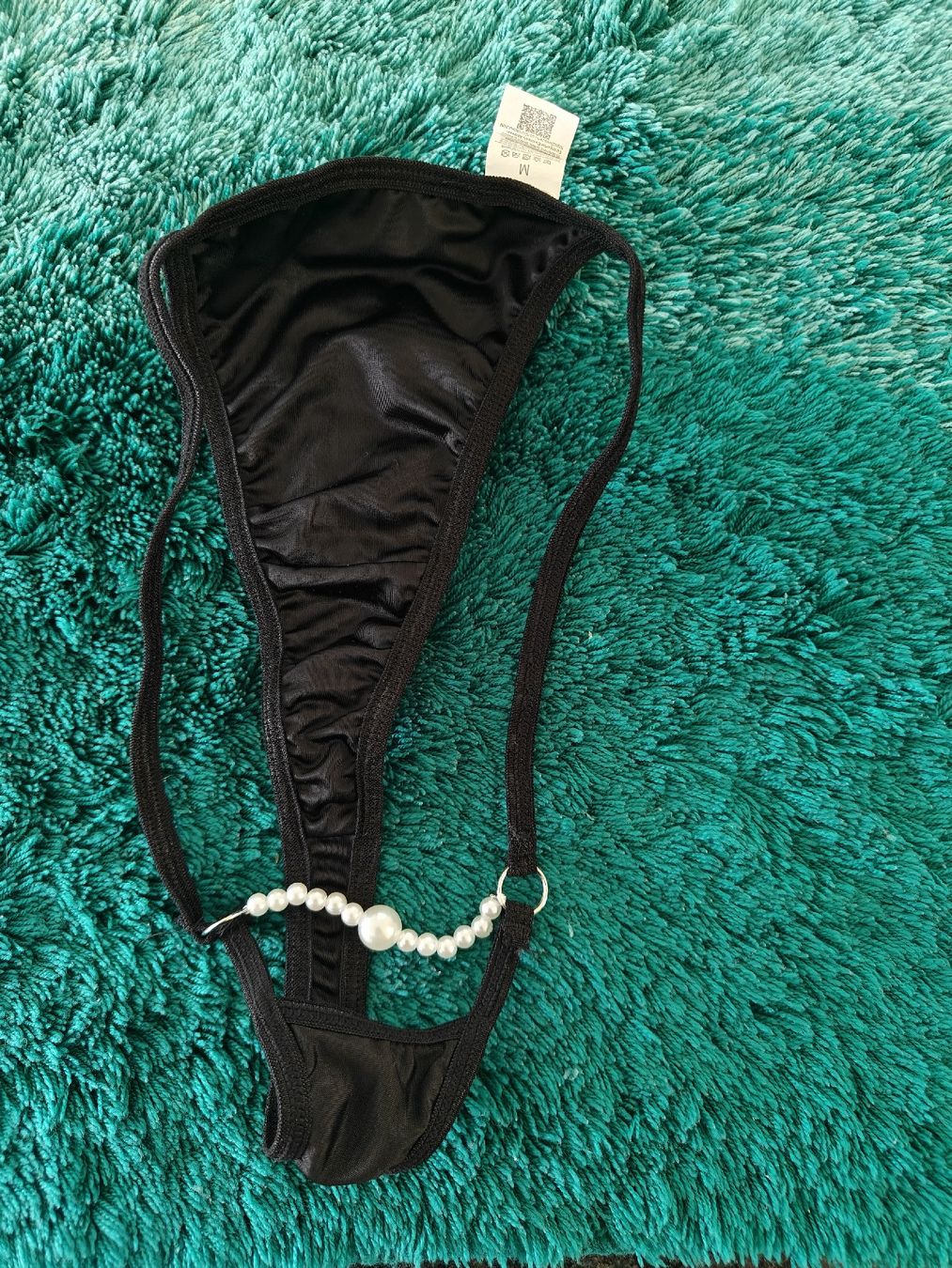 Sonstige Unterwäsche: String mit Perlen schwarz Grösse M  – Neu (gemäss Beschreibung) aus Tuggen von Basinger