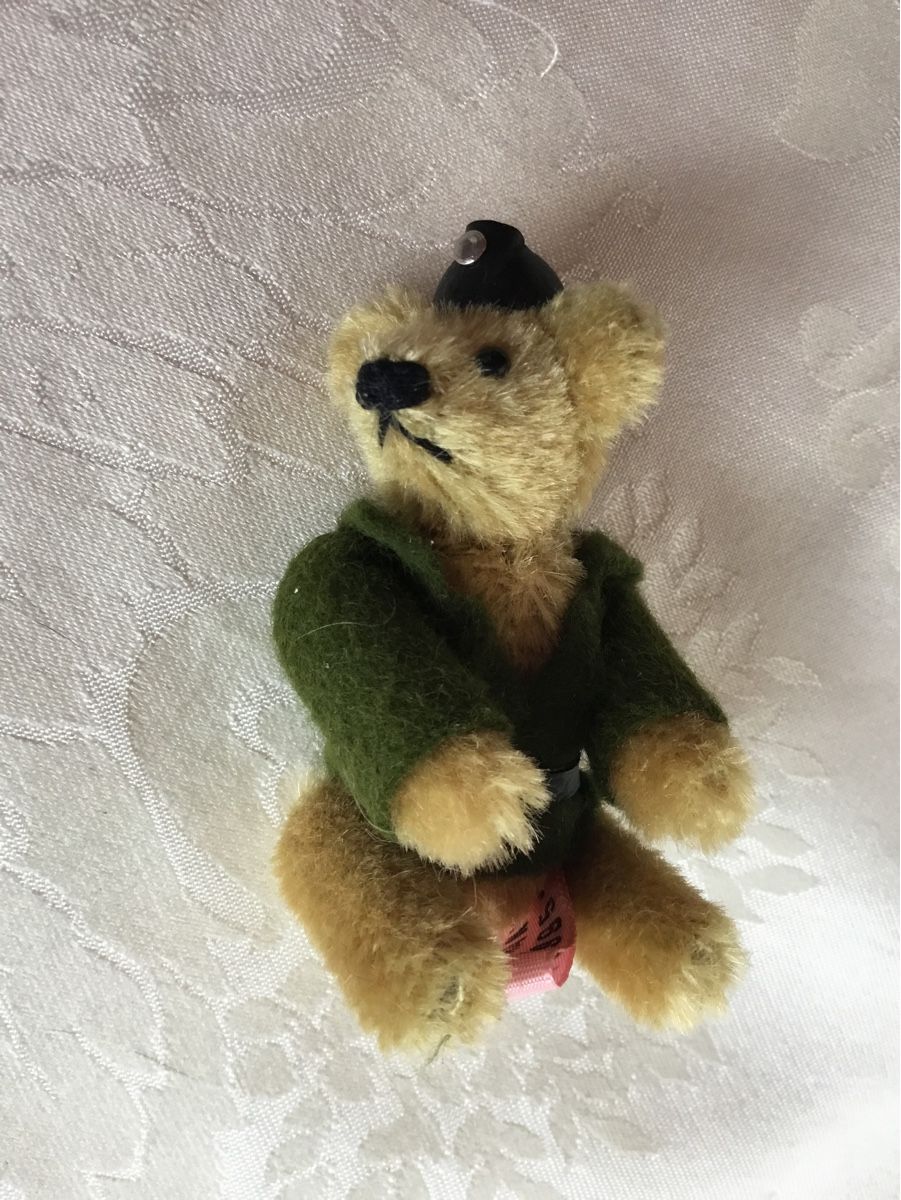 Giocattoli: Kleiner handgefertigter Teddy – Usato da St. Gallen venduto da chamilla 2