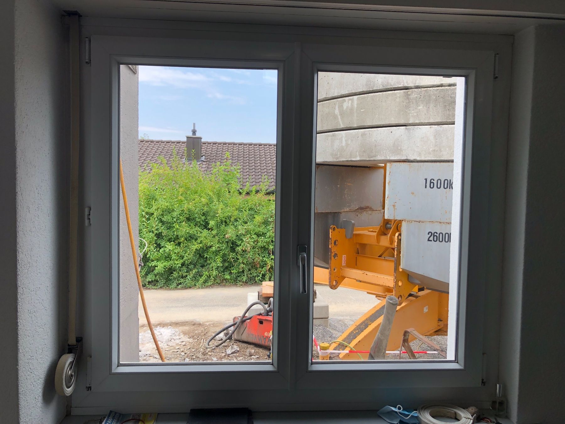 Fenster: Fenster mit 2 Flügel aus Kuststoff – Gebraucht aus Ebikon von Maximal11