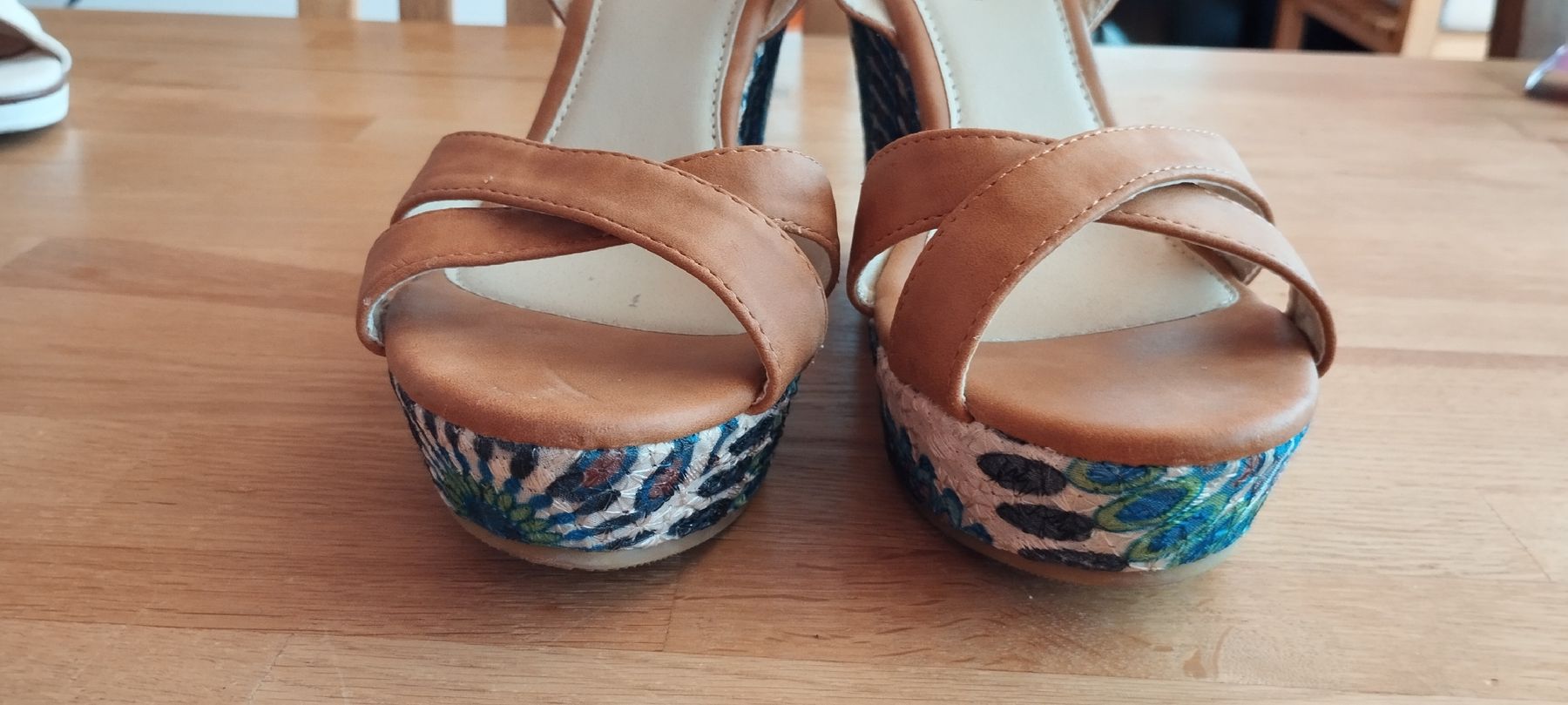 Scarpe da donna: Damen Sandalen von Cable 39 – Usato da Mörel venduto da MJoaoCosta 2