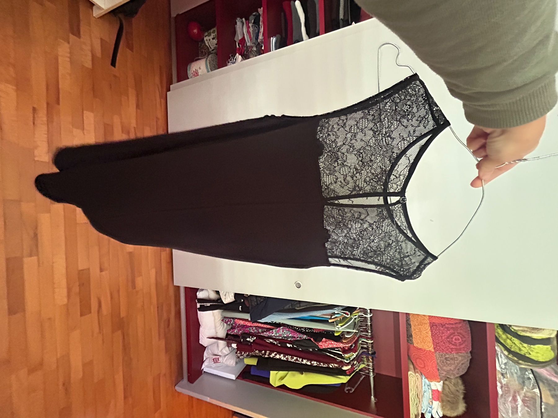 Intimissimi Vestiti: Elegantes Kleid – Usato da Kilchberg ZH venduto da Valentinastoira1 3