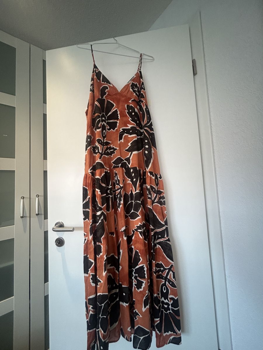 H&M Vestiti: H&M Summer Dress, Floral Pattern, Spaghetti Strap, Size Smal – Nuovo (secondo la descrizione) da Marin-Epagnier venduto da Kty_1907 1