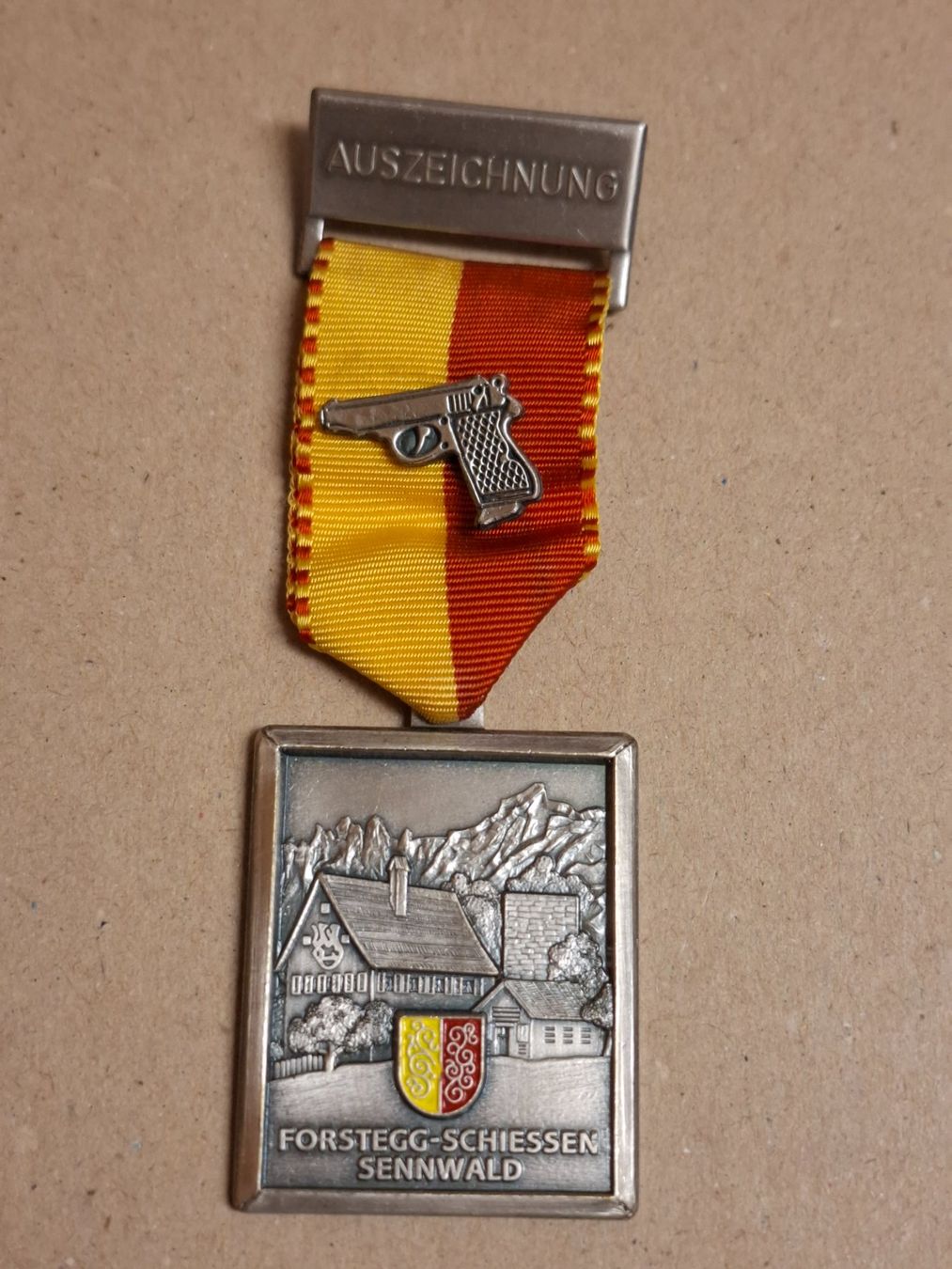 Medaglie: Sennwald (y443) – Usato da Schwanden GL venduto da Suvorov 2