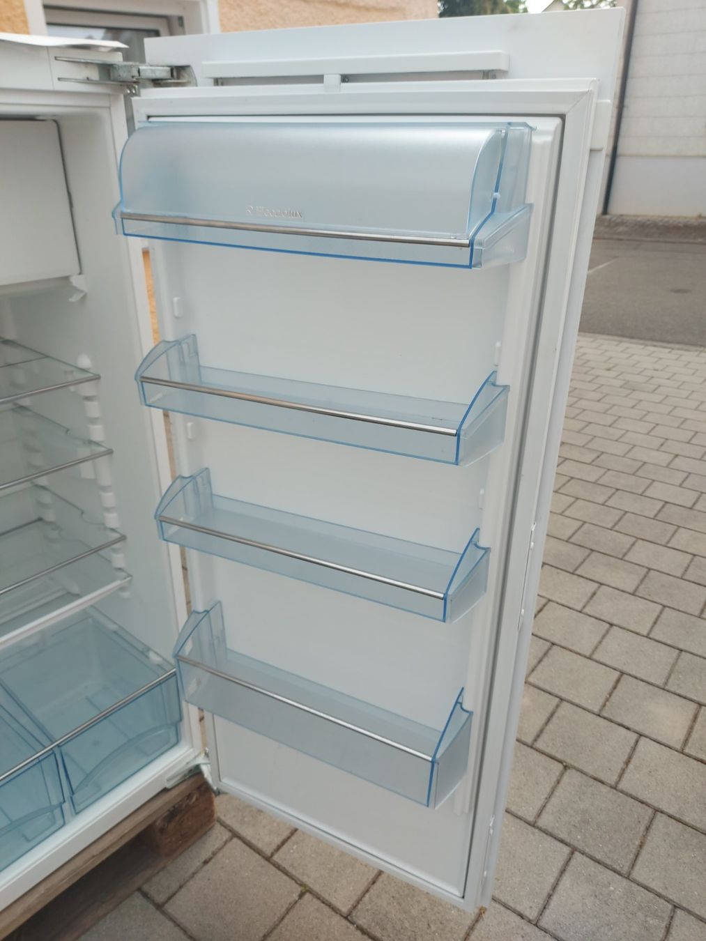 Electrolux Frigoriferi: Electrolux Einbau  Kühlschrank 55x57xH126cm – Usato da Rheinau venduto da profitronic.shop 4