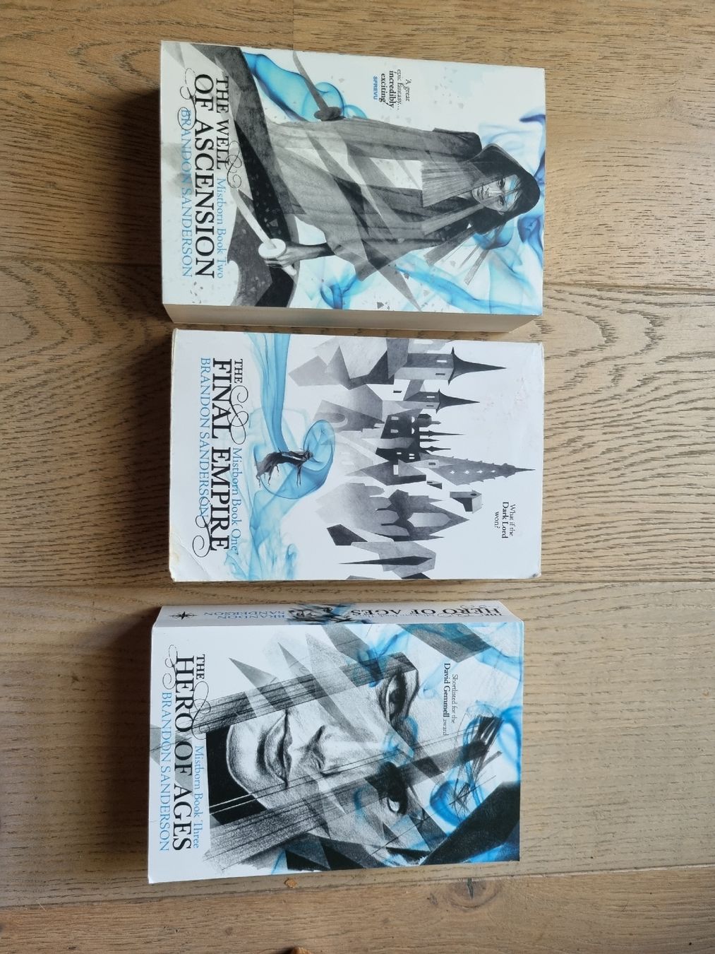 Bücher: Brandon Sanderson - Mistborn Trilogy – Neu (gemäss Beschreibung) aus Zürich von phileu
