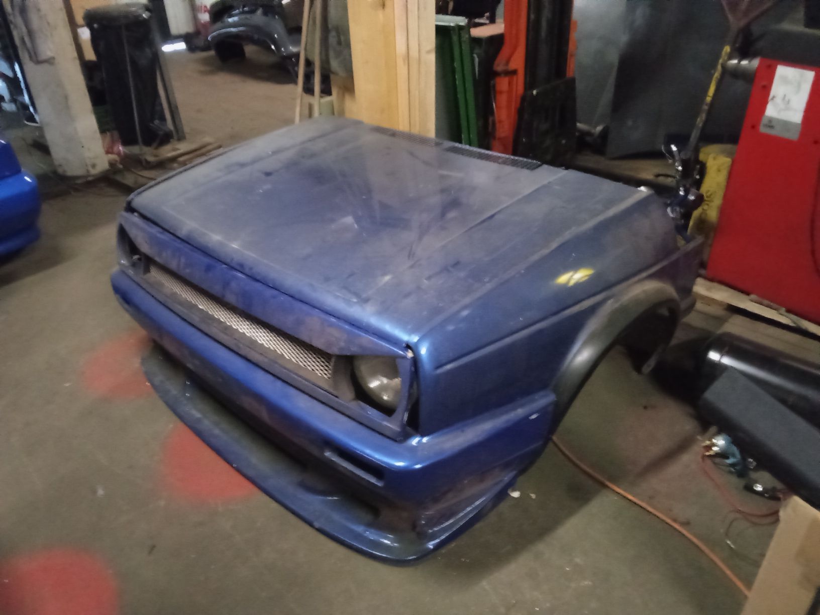 Volkswagen Alle Autoersatzteile: VW Golf Grill – Gebraucht aus Hasle LU von  1