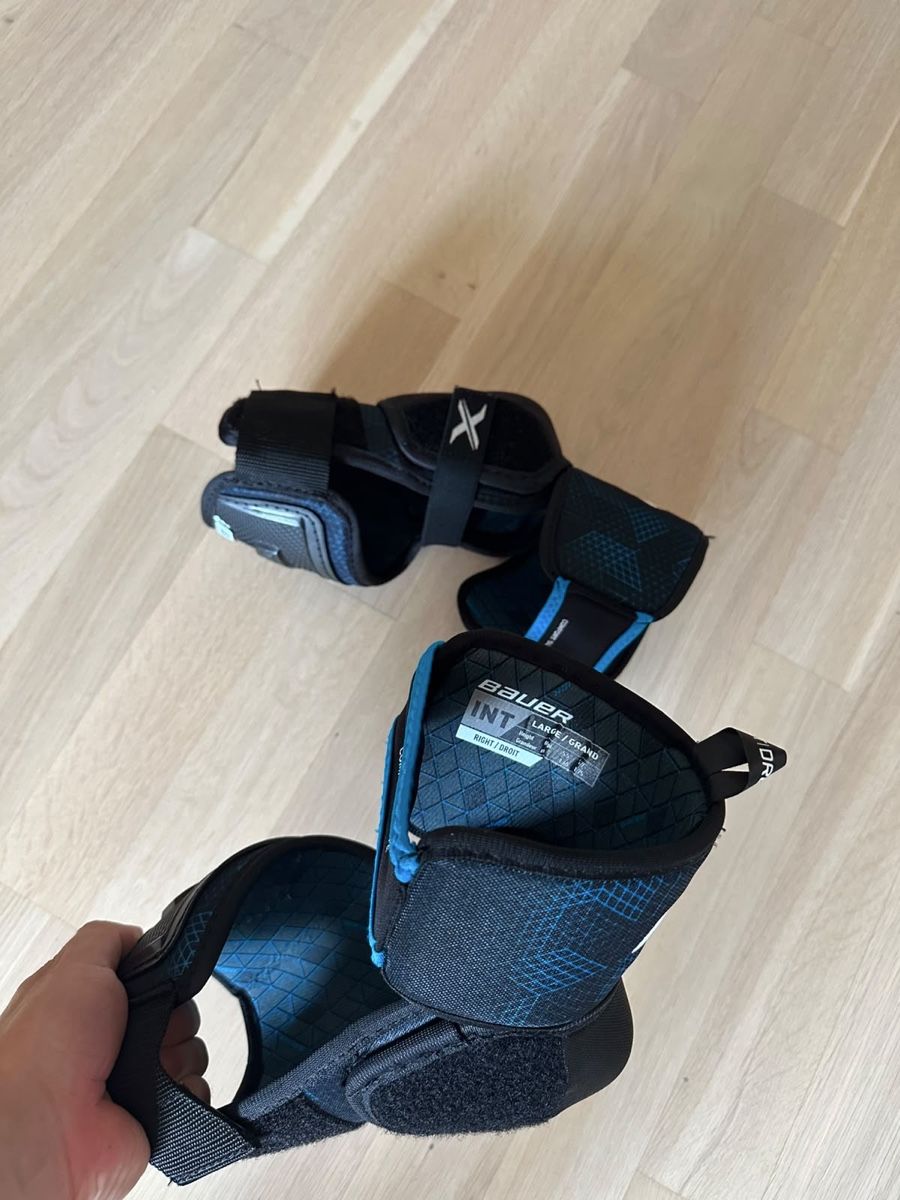 Bauer Protections: Hockeyausrüstung Bauer – D'occasion à Ipsach par Ermoso 6