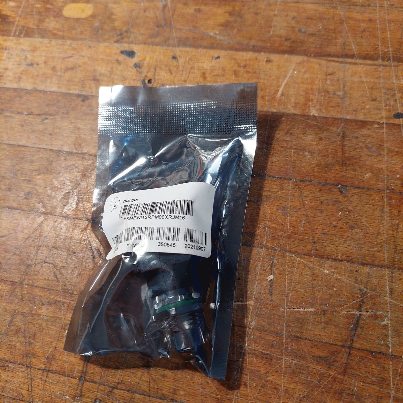 Componenti elettronici: Pannel connector RJ45 - X-code(8P) Ip67 Bulgin 90 pack – Nuovo e nell'imballaggio originale da Belmont-sur-Lausanne venduto da myromega 2