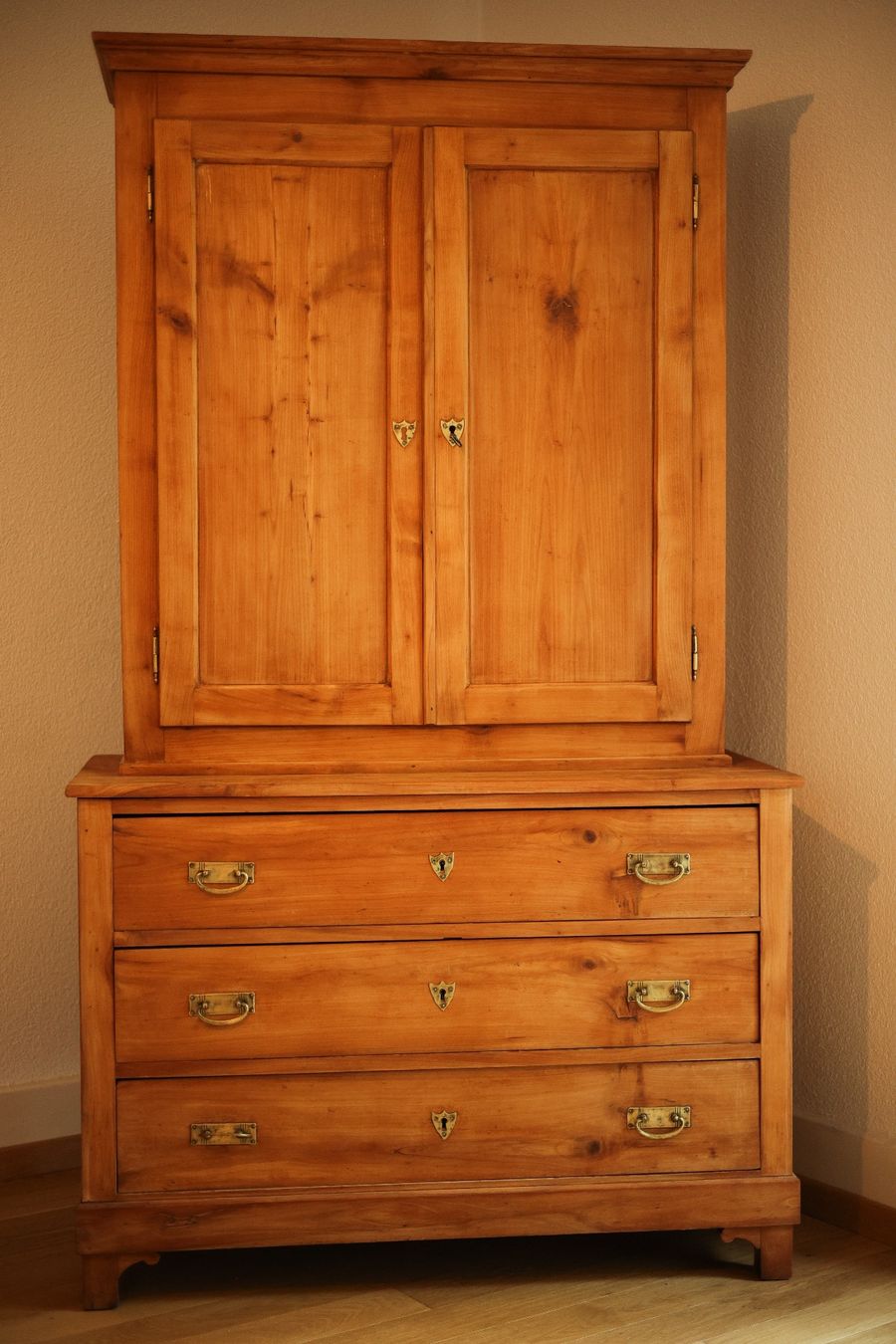 Credenze: Restaurierter Vintage-Cellier – Usato da Bern venduto da QualitySecondHand