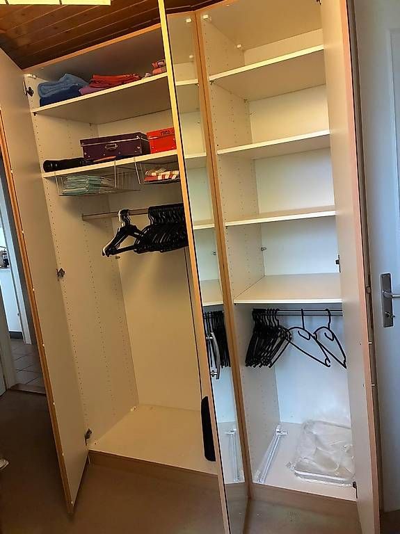 Schränke: Armoire à habits – Gebraucht aus Oulens-Echallens von Quicktiger 1