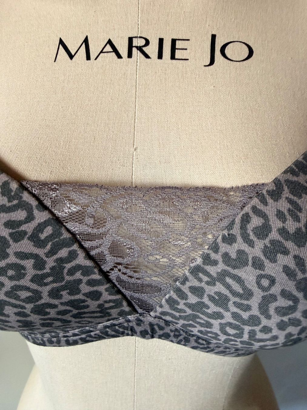 Beldona Altra biancheria intima: BELDONA, BH ohne Bügel EILA, Grösse 70C, Grau Leopardprint – Nuovo e nell'imballaggio originale da Rudolfstetten venduto da gst_g7xl 1