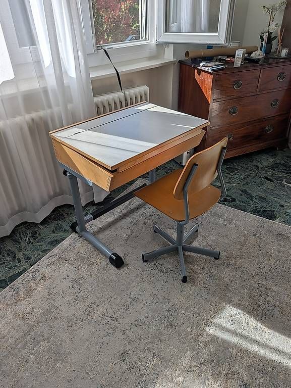 Schreibtische: Bureau enfant  – Gebraucht aus Jussy von osw_5xhg 3