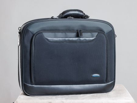 Maxxtro Laptop-Tasche | Robust und Viel Platz