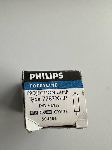 Lampade: Projektor Lampe NEU FocusLine Phillips – Usato da Aarau venduto da vio_lrn7 1