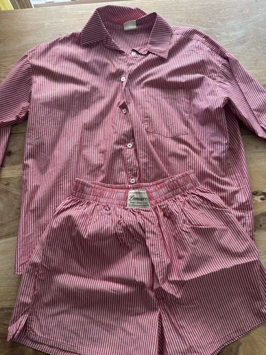 Lots de vêtements: Lamarel – D'occasion à Gibswil par spongii