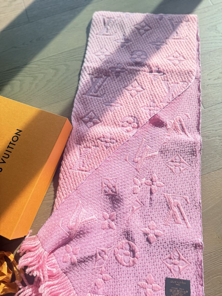 Louis Vuitton Foulards & écharpes: Louis vuitton scarf – Neuf avec emballage d'origine à Melide par Nikola-123 1