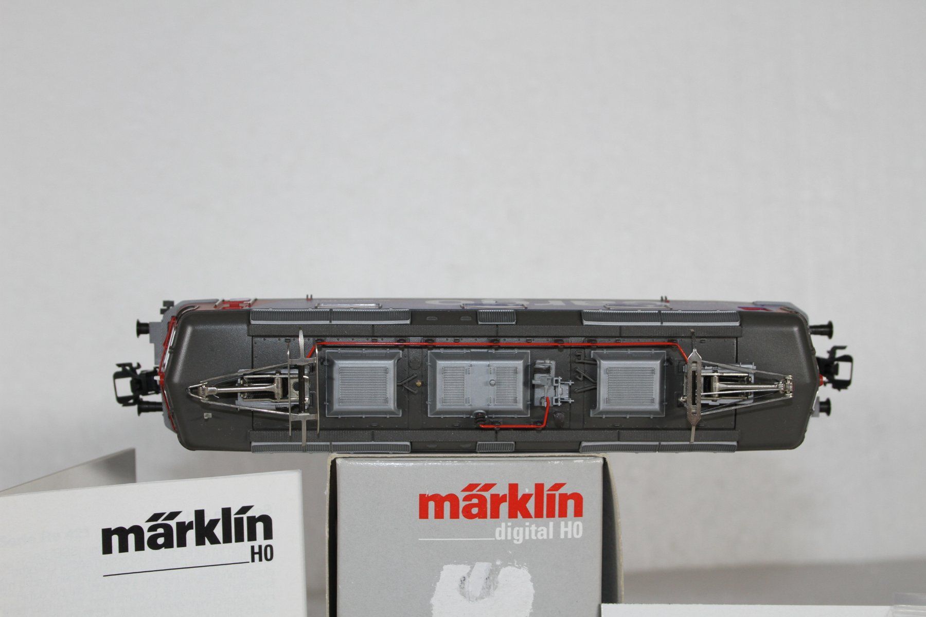 Märklin Trains électriques: Märklin 37345 SBB Cargo Re 421, Re 4/4 – D'occasion à Triesen par gleis8 7