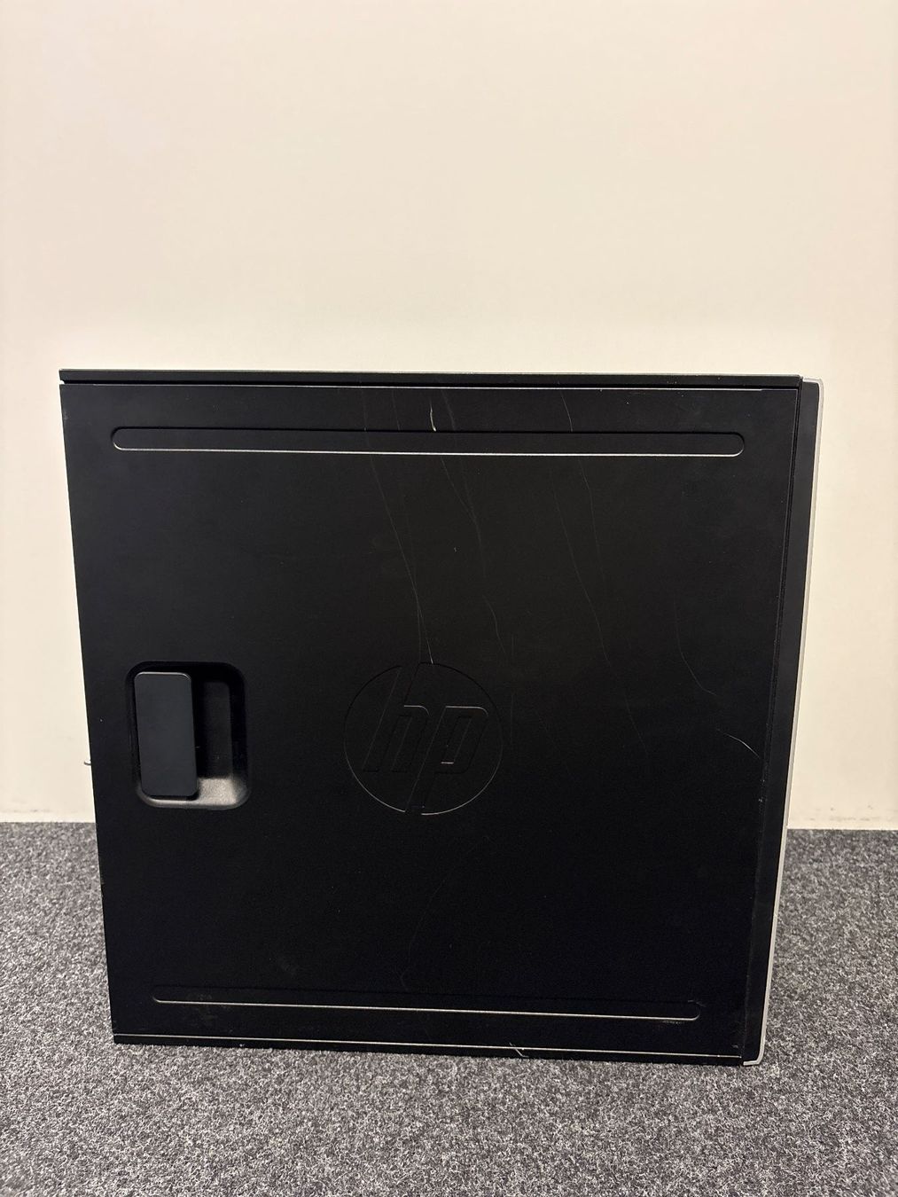 Hewlett Packard PC: HP Compaq 8200 Elite CMT – Usato da Schlieren venduto da 2nd-Life 4