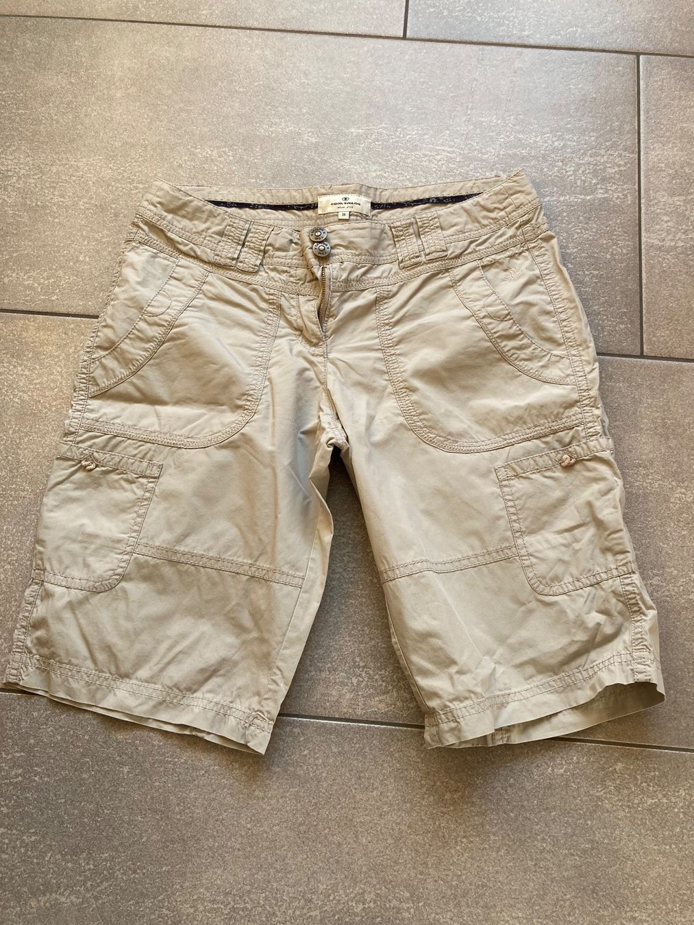 Tom Tailor Pantaloni: Kurze Hose Gr. 34; Tom Tailor – Usato da Mosnang venduto da Kusli09