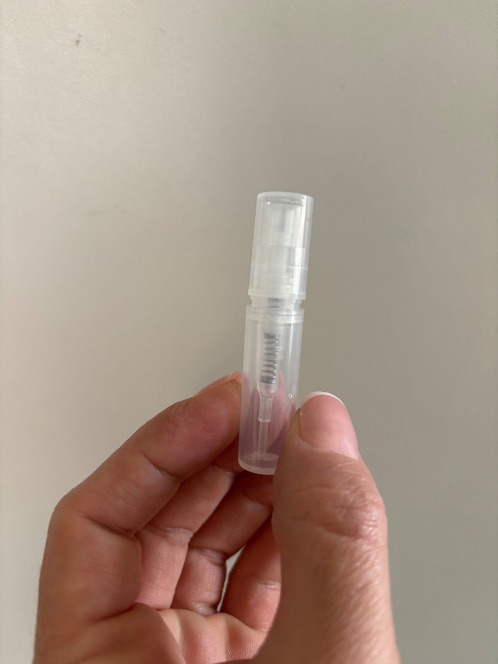 Nishane Profumi & Eau de Toilette: NISHANE AMBRA CALABRIA Duftprobe 2ML – Usato da Zürich venduto da deruja 2