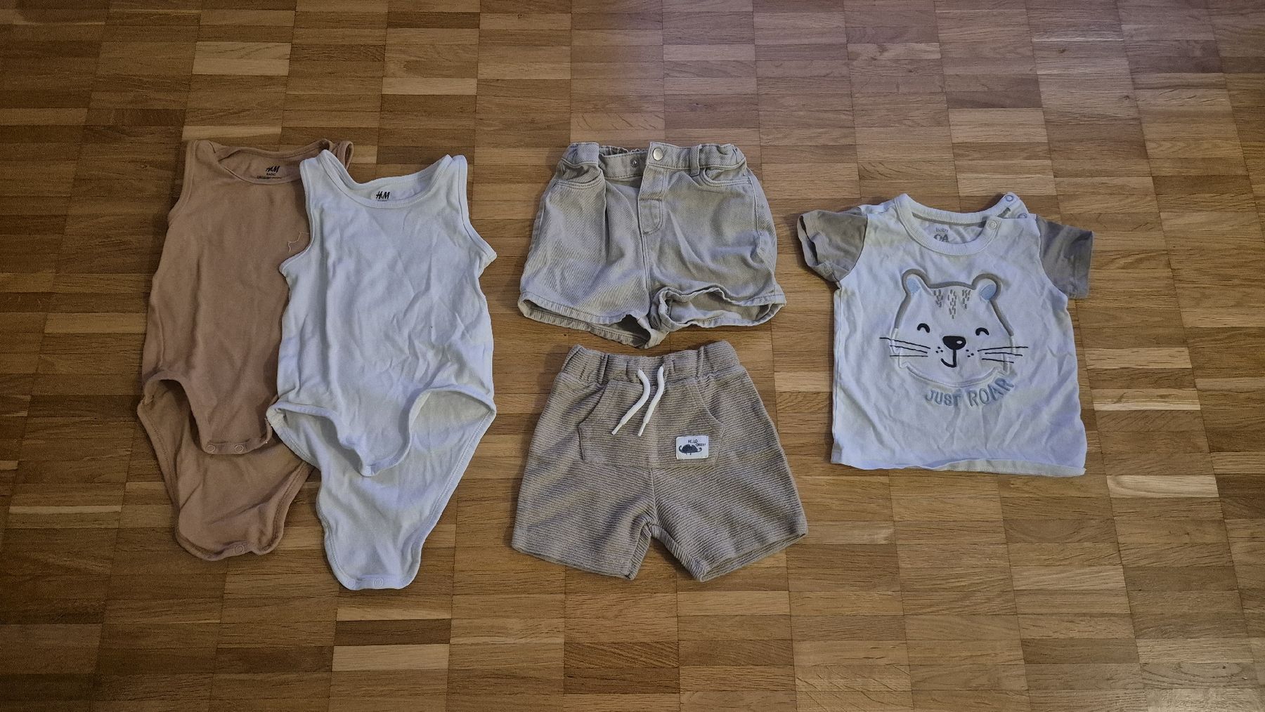 Lotti & Set di vestiti: Sommer Set Baby Grösse 86 – Usato da Schaan venduto da lulu_xx