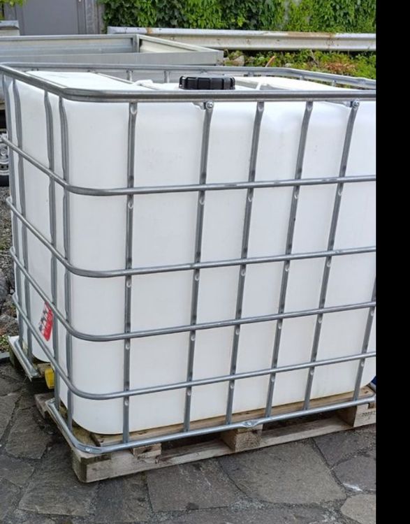 Wassertank 700l mit Gitterbox | Kaufen auf Ricardo