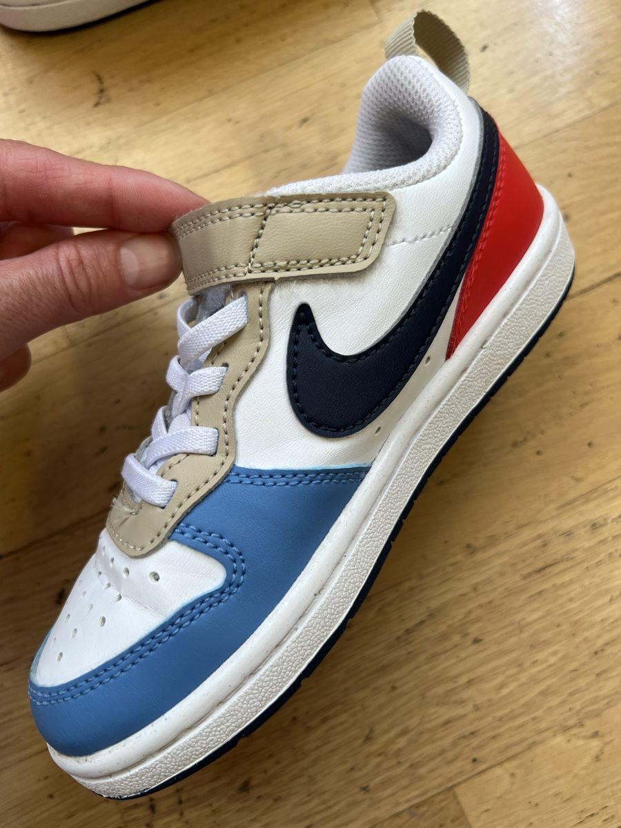 Nike Scarpe per ragazzi: NIKE Sneaker, Grösse 28 – Usato da Wangen b. Olten venduto da Molinker 3