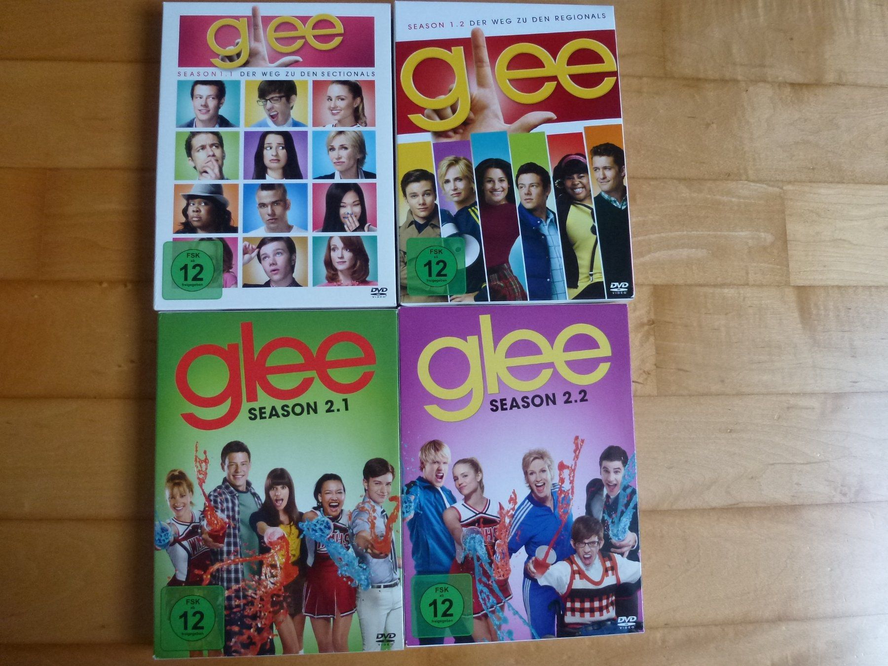 Tous les DVDs: Glee - Staffel 1+2 (14 DVDs) – Neuf (Voir description) à Bern par Frebo