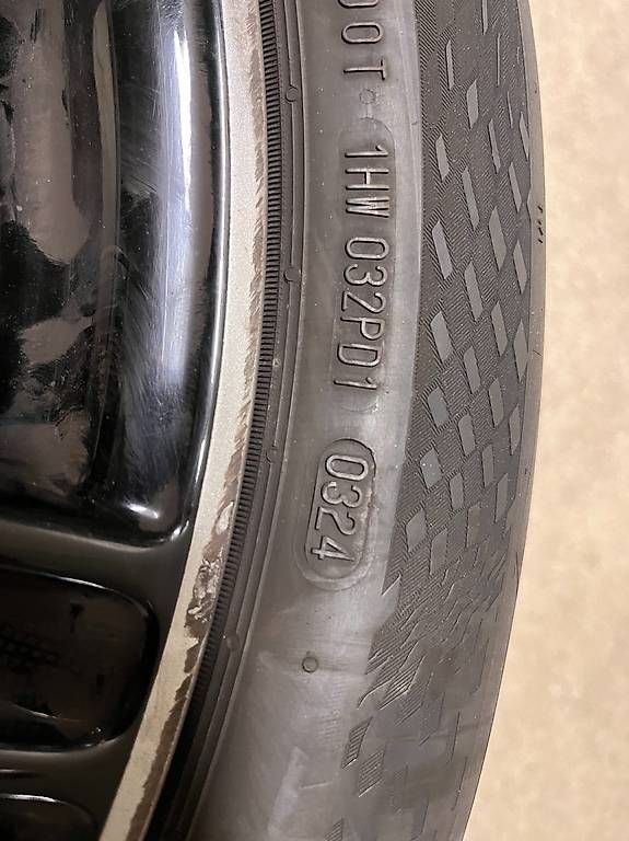 Pneus & Kompletträder: Porsche Cayenne 21" Sommer-Radsatz – Gebraucht aus Adlikon b. Regensdorf von uvc_r7md 1