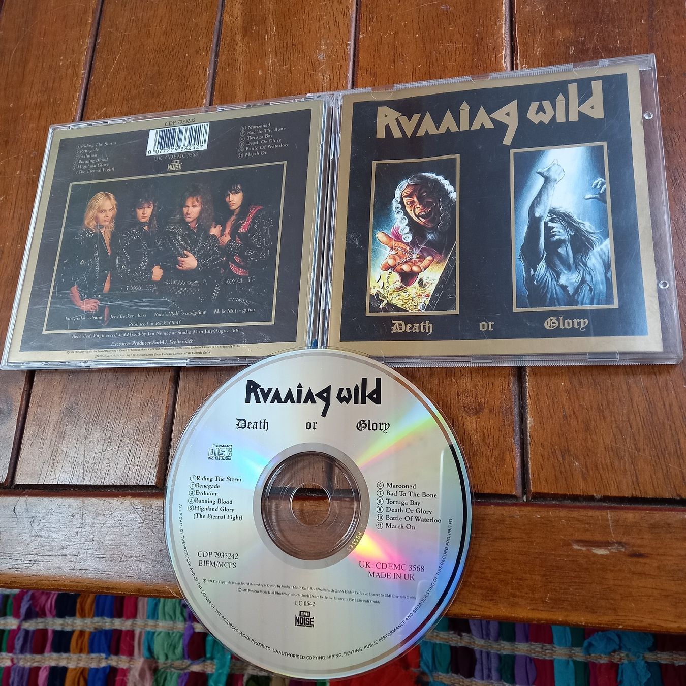 CD: Running Wild- Death... – Usato da St-Cergue venduto da VeganWarrior
