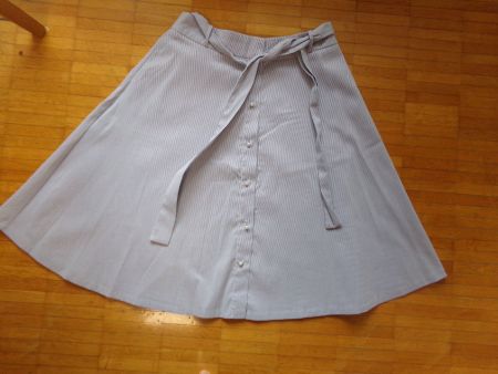 Damen Jupe  hell blau gestreift  Gr. M-L  orsay