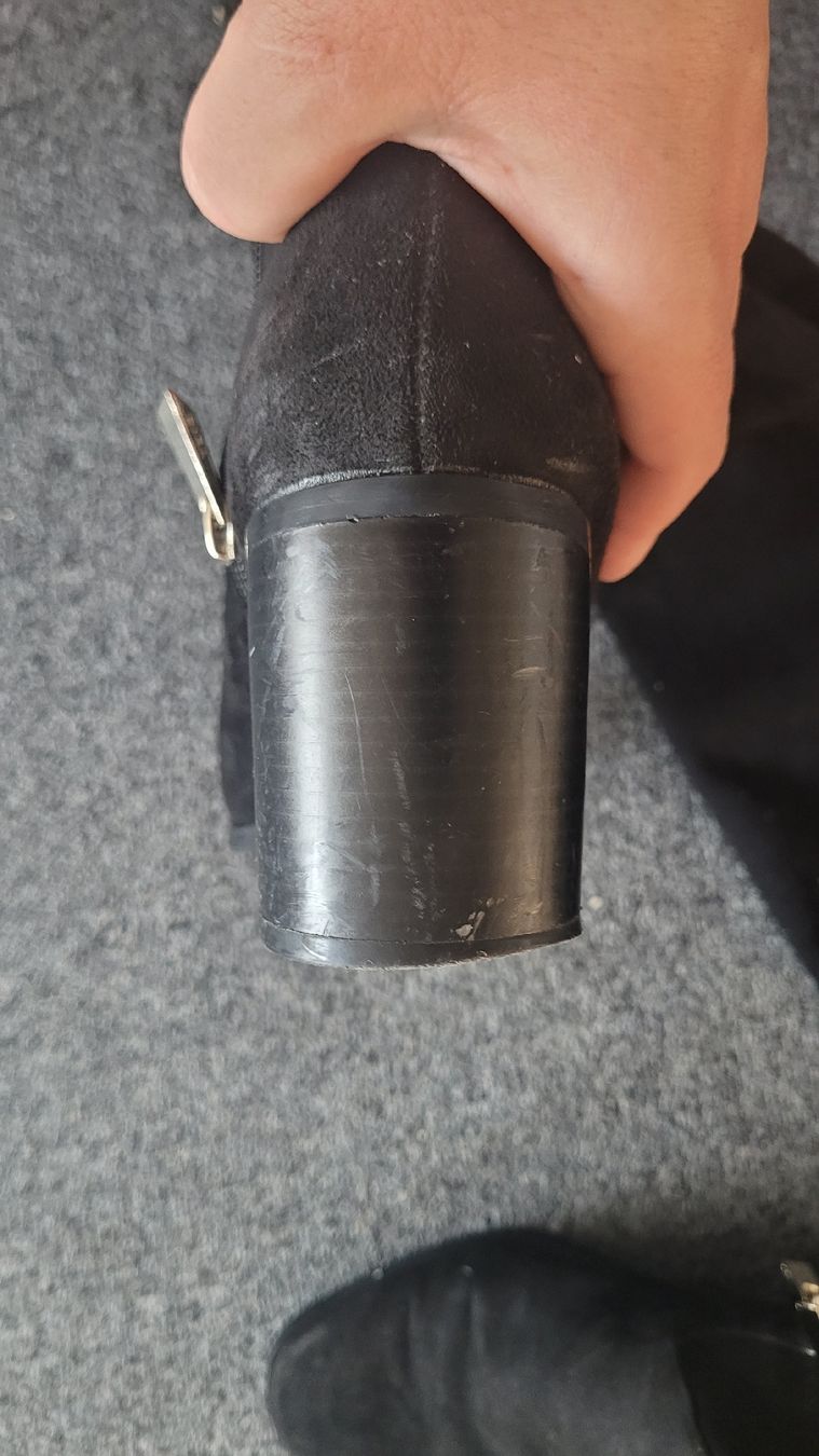 Damenschuhe: Ein Paar Stiefel, Grösse 40 – Gebraucht aus Schöfflisdorf von cri_8gn5 3