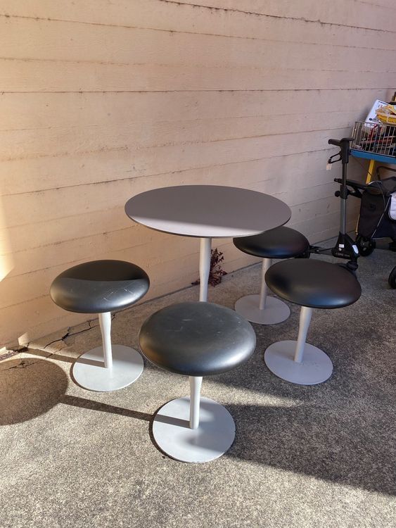 Alias Tavoli: Table Atlas + tabourets, Jasper Morrison pour Alias – Usato da Lausanne venduto da agu_yhn6 8